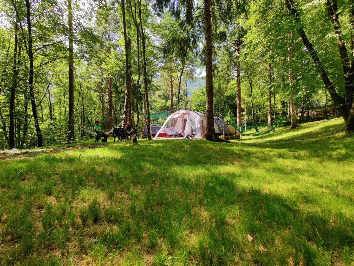 Hôtel Camping Vodenca à Bovec Extérieur photo