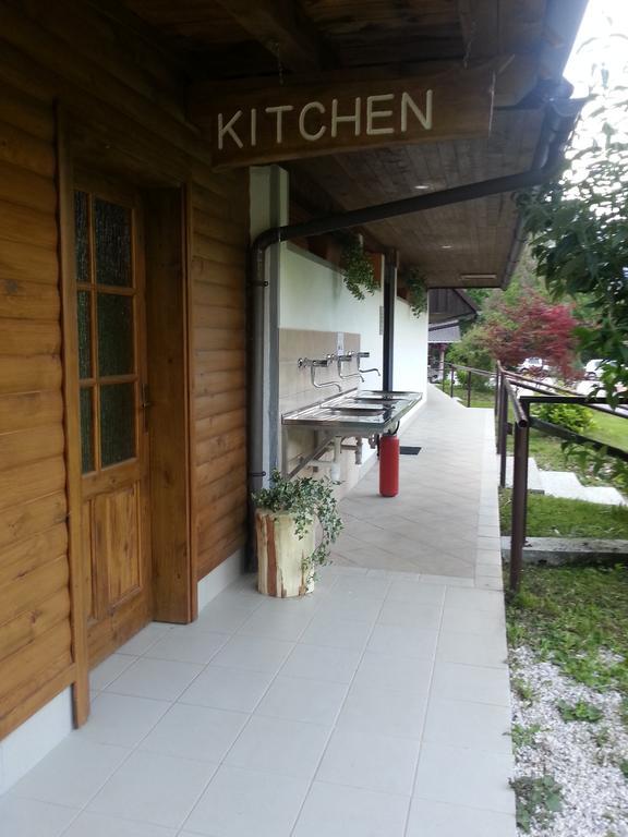 Hôtel Camping Vodenca à Bovec Extérieur photo