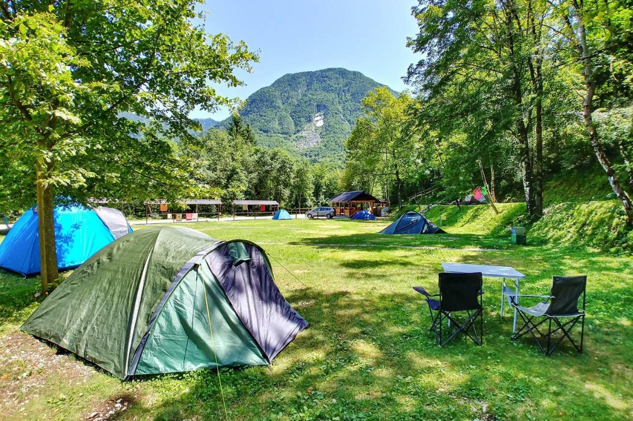 Hôtel Camping Vodenca à Bovec Extérieur photo