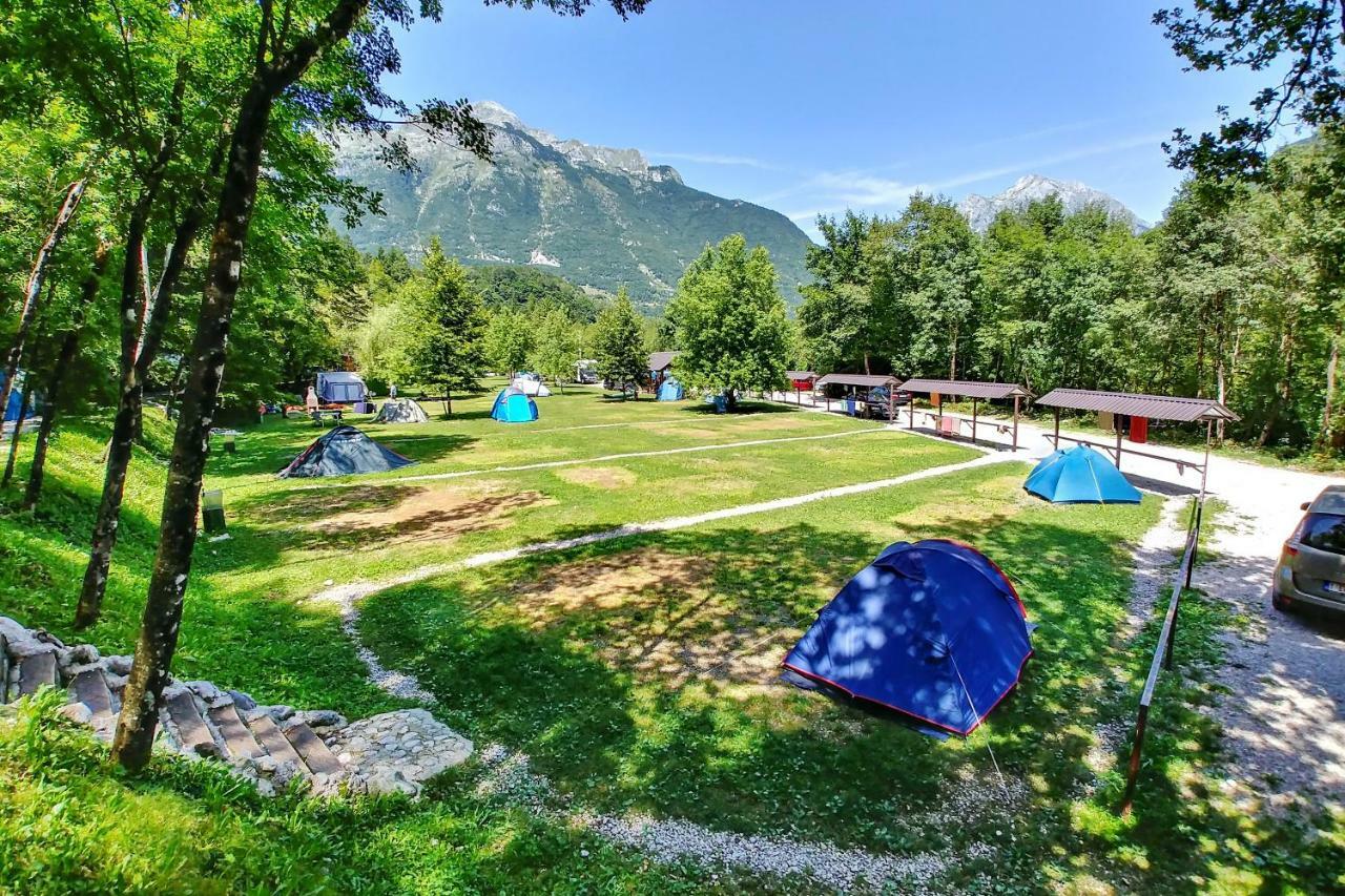 Hôtel Camping Vodenca à Bovec Extérieur photo